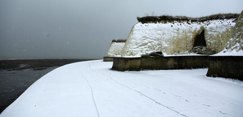 viking coastal trail in winter snow